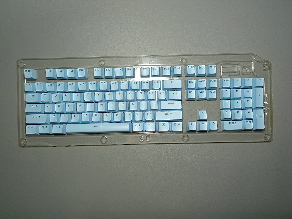 Gaming Keyboard Corsair - Прозрачный колпачок Corsair PBT для K70